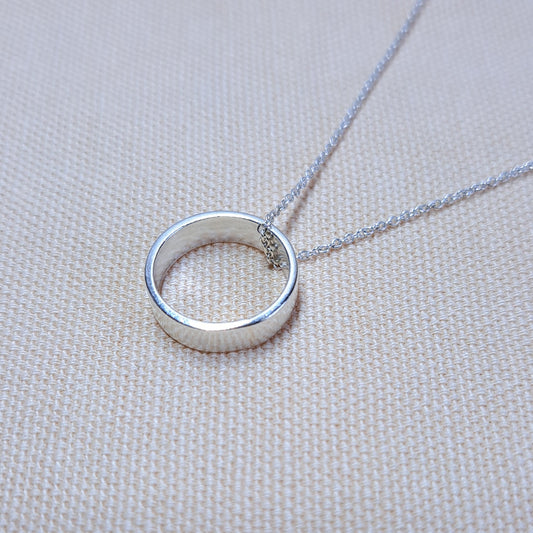 Mitsu - Circle Necklace